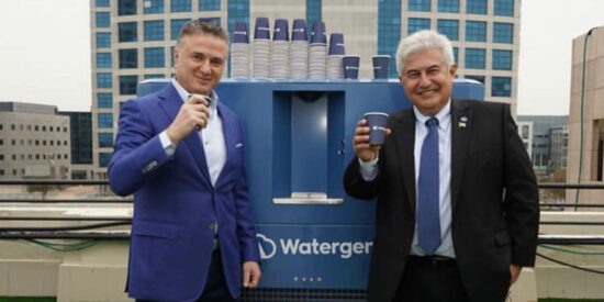 Watergen donated to Brazil ten medium-sized machines and a small one, which produce drinking water out of thin air