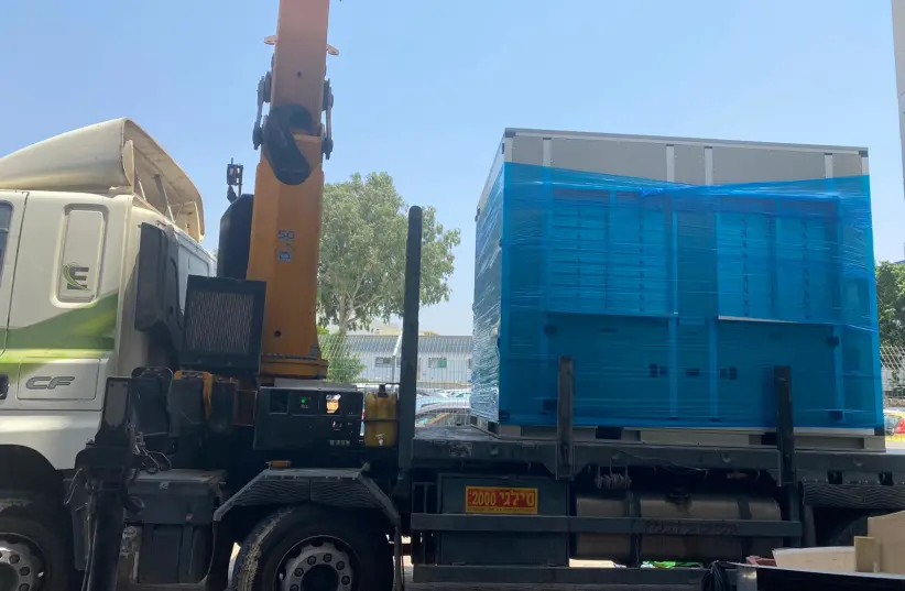 Donation of another Water-from-Air generator for Gaza hospital